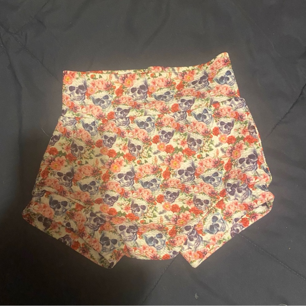Girls size 3 bummies